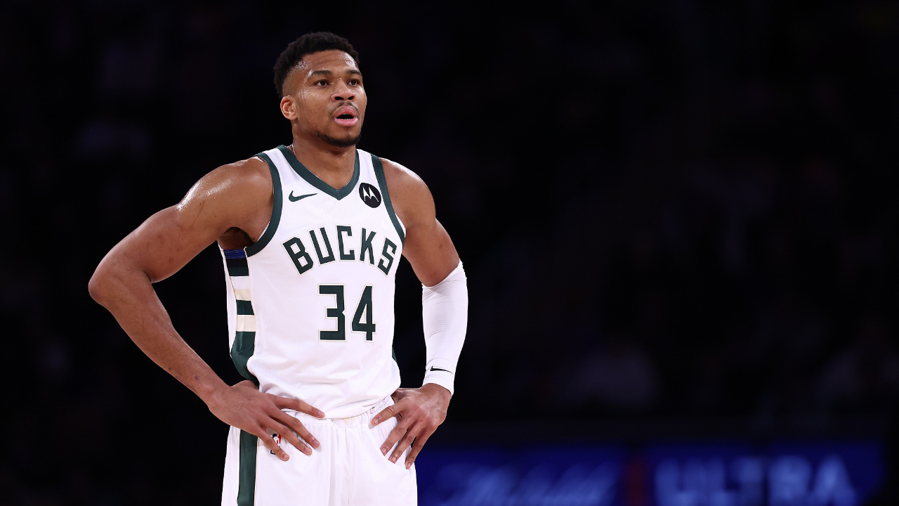 日本队带队取胜！，字母哥重要时刻败北比赛高潮迭起的简单介绍九游娱乐平台