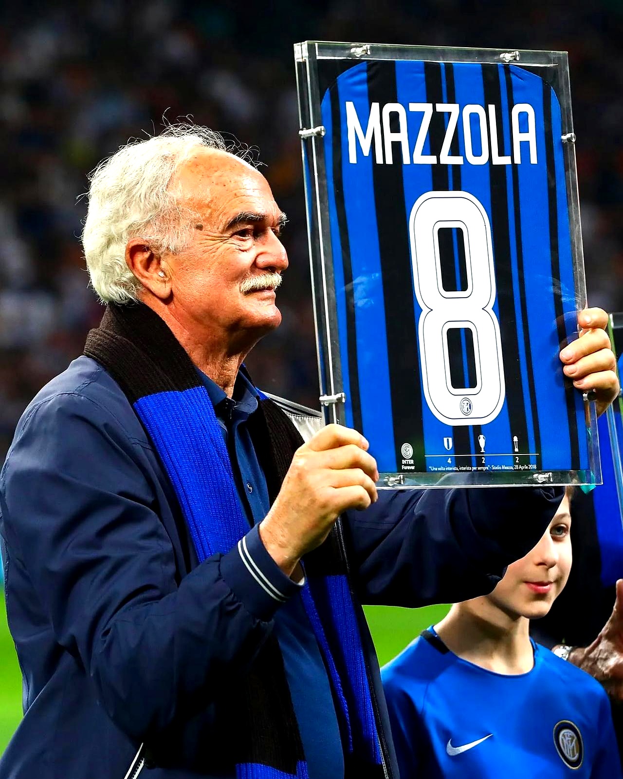 阿扎伦卡在德国队比赛中大比分获胜，重要助攻引发热议！赛场气氛高涨的简单介绍九游娱乐游戏中心