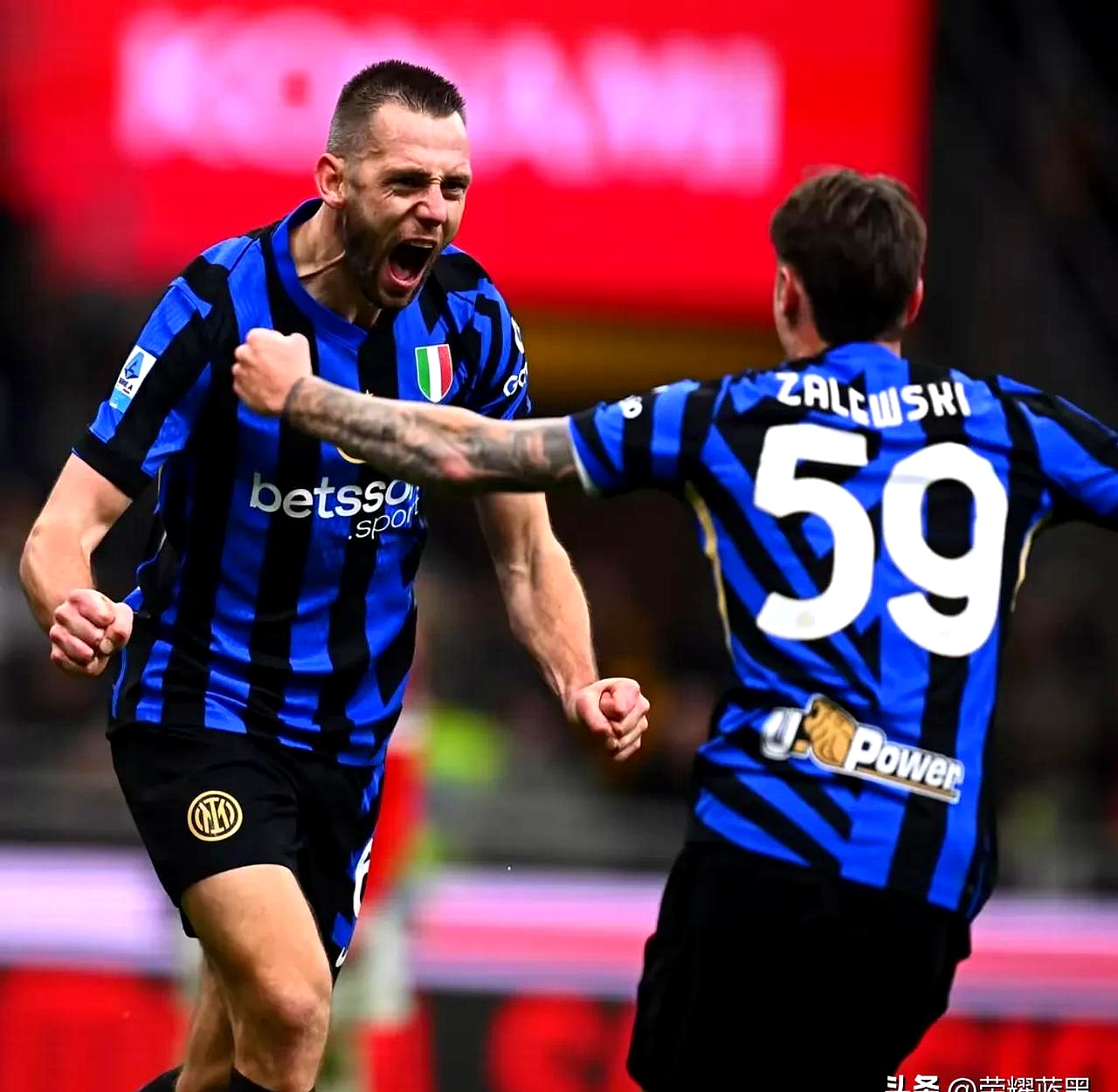 包含拉齐奥发布备战花絮，今晚伤情更新，意甲任务艰巨，高层口径保持一致的词条